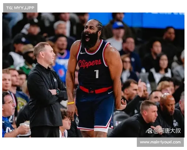 NBA季后赛绝杀频现比赛悬念迭起激情与不确定性并存